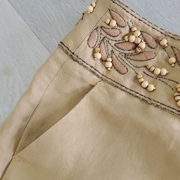 Larry Levine Womans Hand Beaded,Embroidered Tan Linen Blend Capri, SIZE 4 - Picture 6 of 9